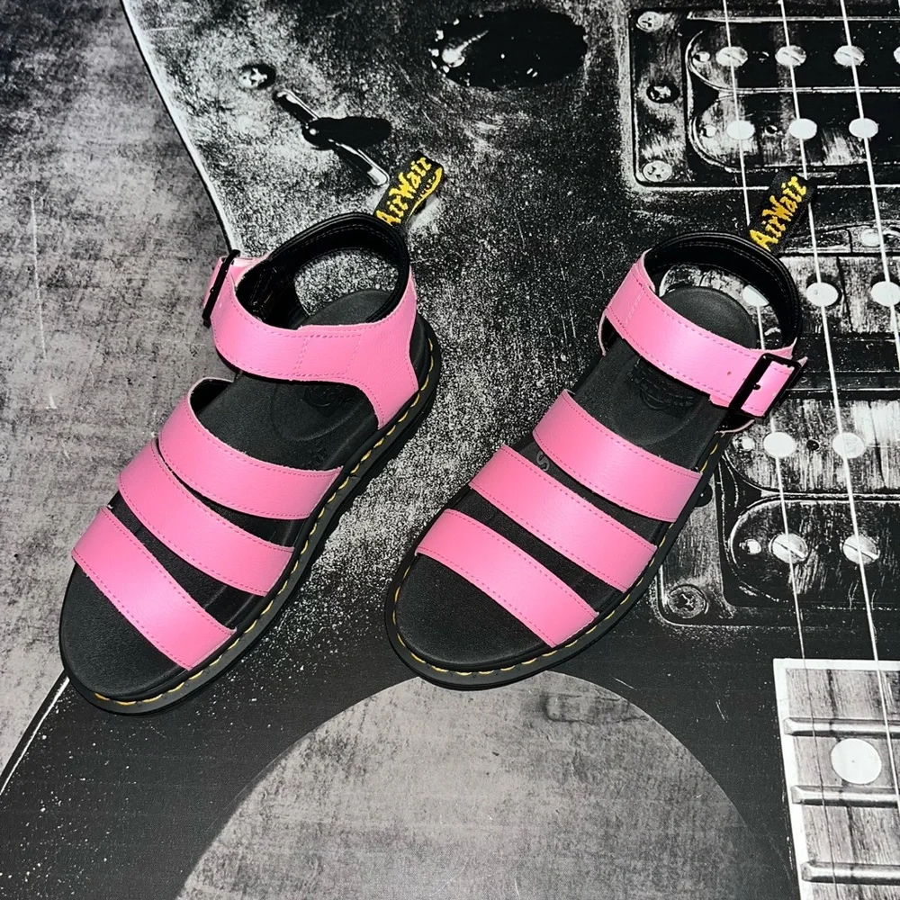 NEW Dr. Martens Sandals